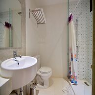 Premier Deluxe Double Chic Comfort Awaits