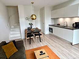 Cozy 4-person Lodge in Tiny House Style