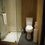 Twin Comfort Stay Chic & Spacious Setup