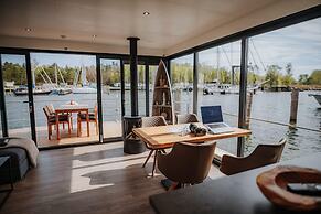 Floating Houseboat in Peenemunde