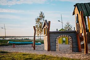 Lake Breeze Retreat, Klitten