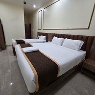 Hotel Raja Grand