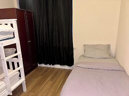 Larches Lane Retreat - Sleeps 5 - Wolverhampton