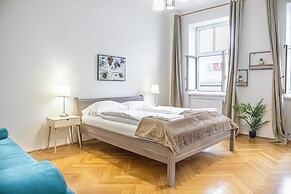 Modern 2BR City Apt Near Stadthalle