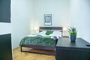 Modern 2BR City Apt Near Stadthalle