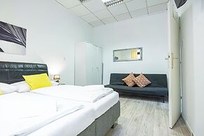 Bright 1BR Apartment in Central Vienna
