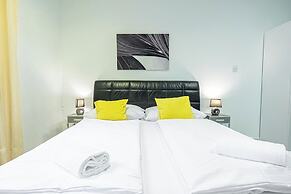 Bright 1BR Apartment in Central Vienna