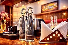Hotel Urban Luxury by JMD Group