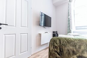 4BR Apartment for Groups Near Stadthalle