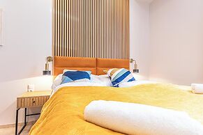 4BR Apartment for Groups Near Stadthalle