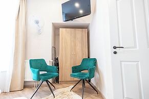 4BR Apartment for Groups Near Stadthalle