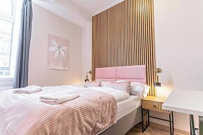 4BR Apartment for Groups Near Stadthalle