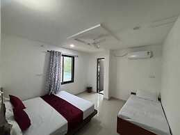 Hotel Shree Radhe Laxmi