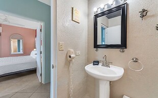 D11 1 Bedroom Condo