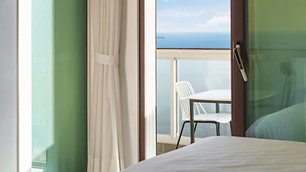 Namhae Briant Oceanview Spa Pension