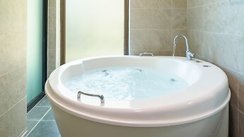 Namhae Briant Oceanview Spa Pension