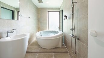 Namhae Briant Oceanview Spa Pension