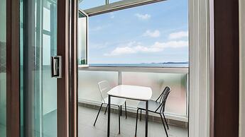 Namhae Briant Oceanview Spa Pension