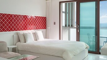 Namhae Briant Oceanview Spa Pension