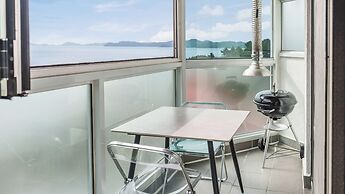 Namhae Briant Oceanview Spa Pension