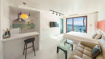 Namhae Briant Oceanview Spa Pension