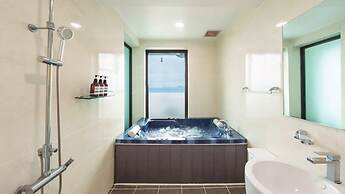 Namhae Briant Oceanview Spa Pension