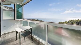Namhae Briant Oceanview Spa Pension