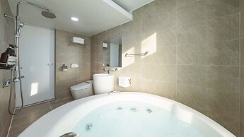 Namhae Briant Oceanview Spa Pension