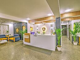 SkyLuxuria Hotel & Service Apartments
