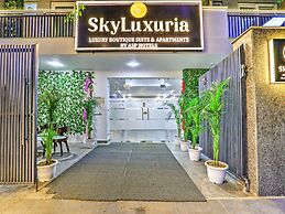 SkyLuxuria Hotel & Service Apartments