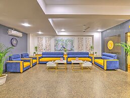 SkyLuxuria Hotel & Service Apartments