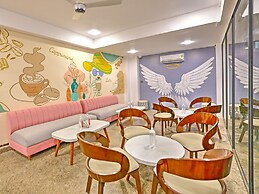 SkyLuxuria Hotel & Service Apartments