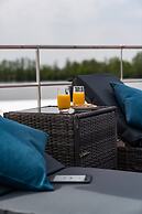 Havel Houseboat Serenity