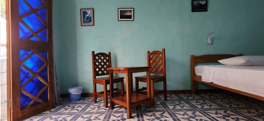 PENGUIN HOSTEL