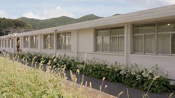 Boeun Ilsanghwa Glamping