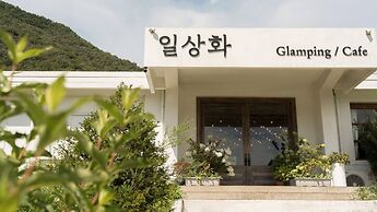 Boeun Ilsanghwa Glamping
