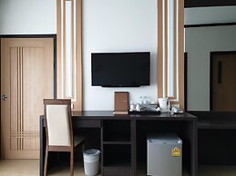 Swan Lake Hotel Sattahip