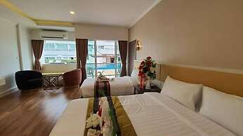 Swan Lake Hotel Sattahip