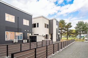THE SHIMMER FURANO