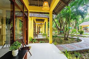 Green Bungalow Garden Resort