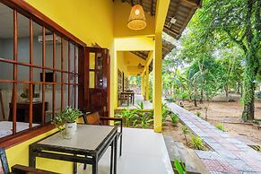 Green Bungalow Garden Resort