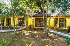 Green Bungalow Garden Resort