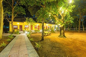 Green Bungalow Garden Resort