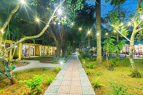 Green Bungalow Garden Resort