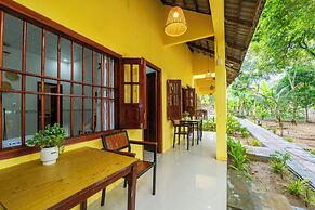 Green Bungalow Garden Resort