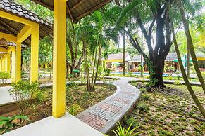 Green Bungalow Garden Resort