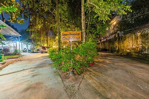 Green Bungalow Garden Resort