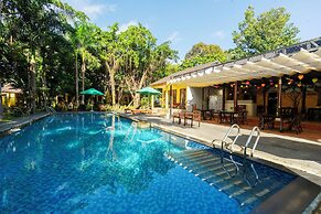 Green Bungalow Garden Resort