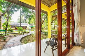 Green Bungalow Garden Resort