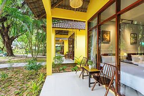 Green Bungalow Garden Resort